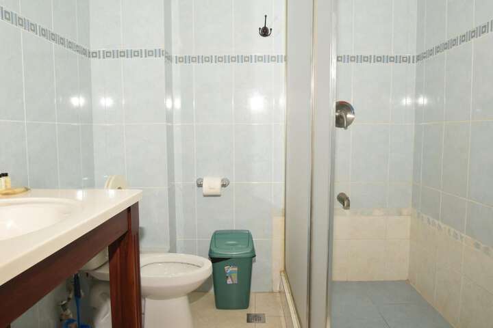 Room 16 of 48