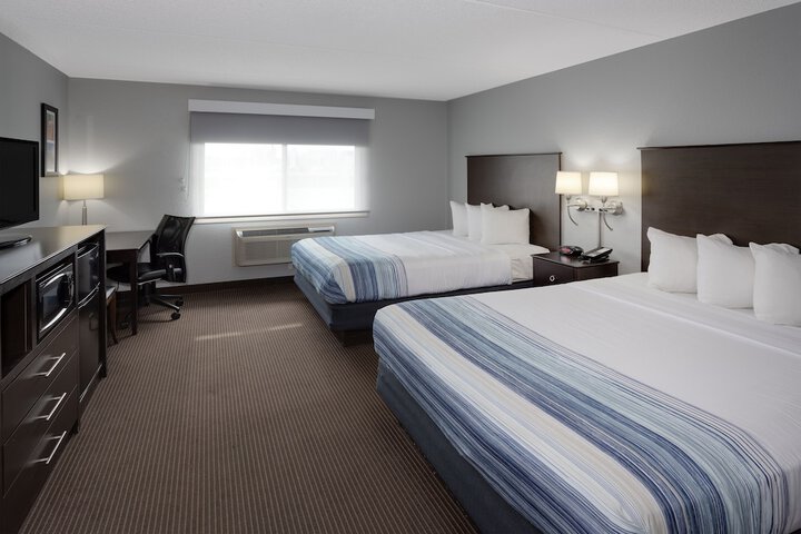 2 Double Beds Accessible Room (5 of 5)