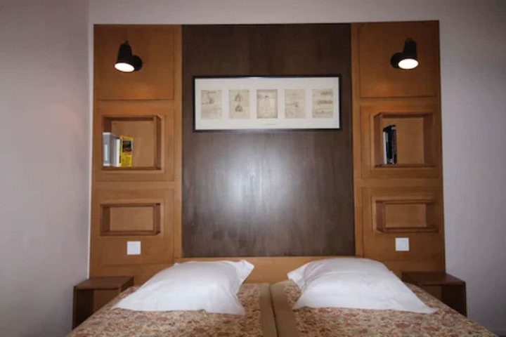 Room 31 of 64