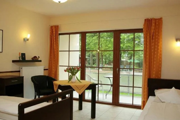 Room 3 of 11