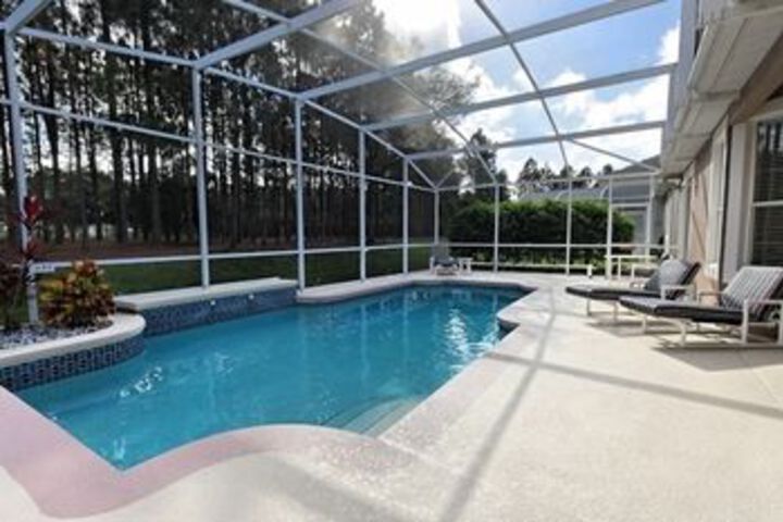 Pool 18 of 21