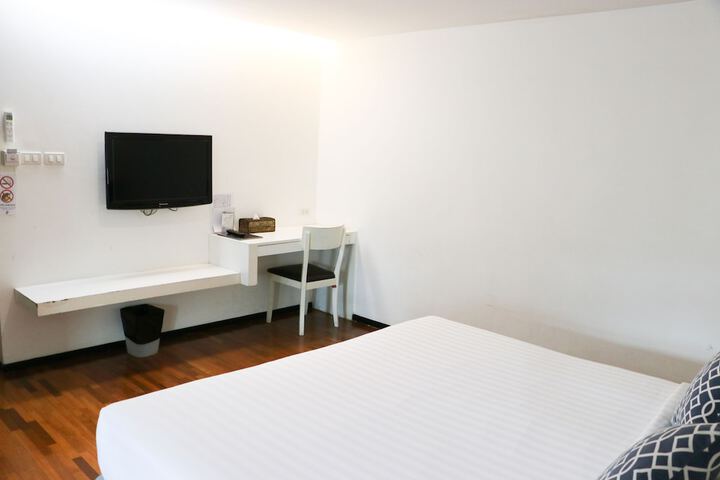 Room 31 of 80