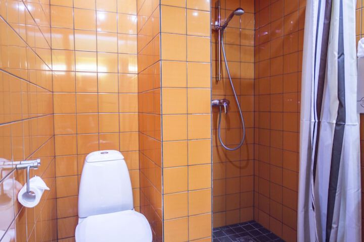 Clean Restrooms