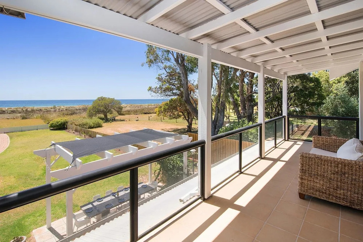 Terrace/Patio 6 of 16