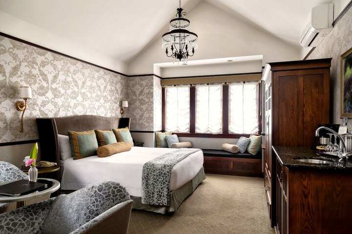 Room 8 of 41