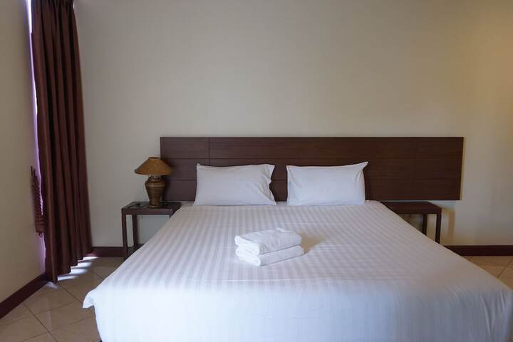 Room 16 of 46