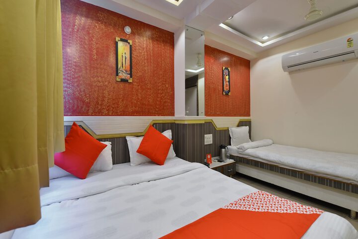 Room 14 of 20