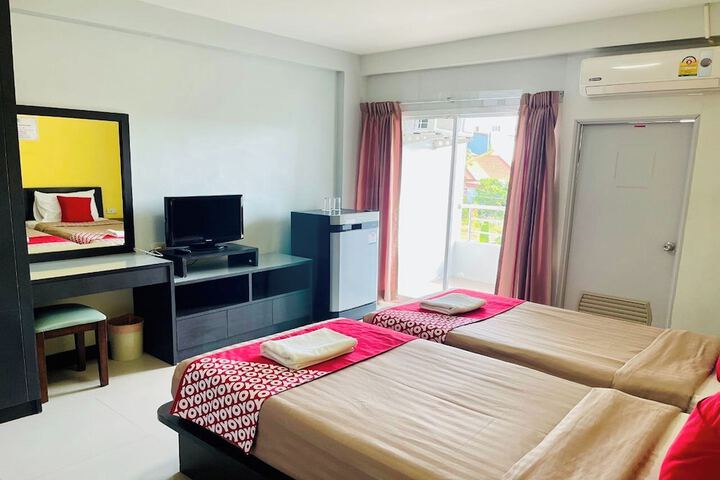 Room 16 of 33