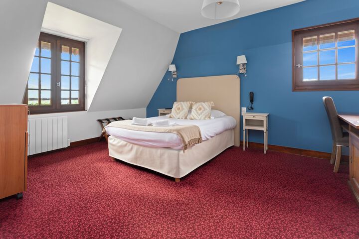 Room 52 of 133