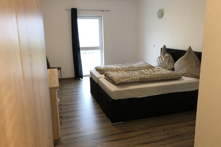 Room 6 of 26