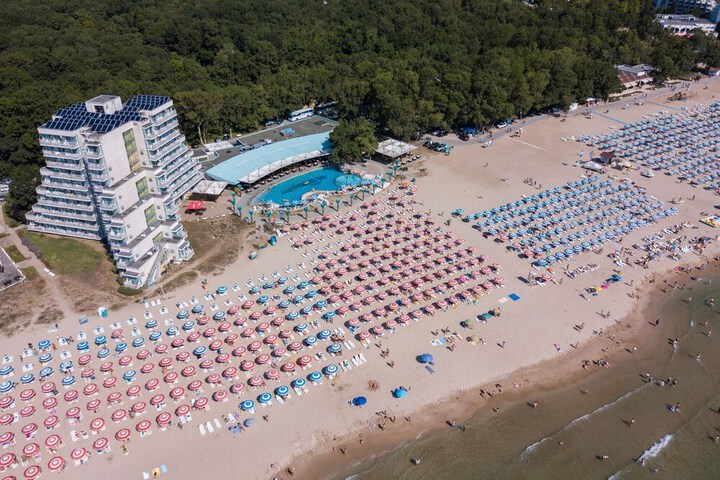 Beach 40 of 42