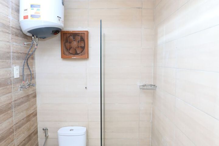 Room 15 of 21