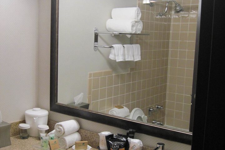 Bathroom sink