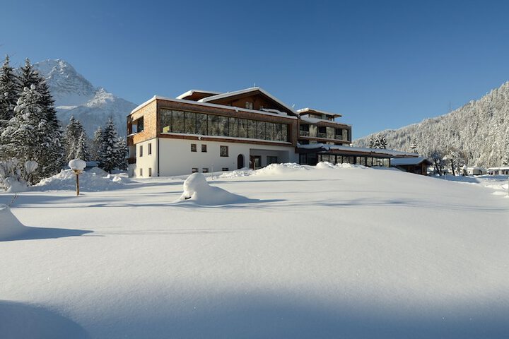 Hotel 74 of 82