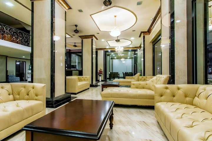 Guest Lobby