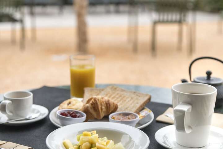 Breakfast/Coffee Service 89 of 108