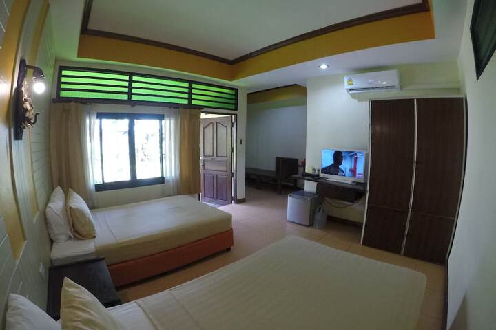 Room 10 of 45