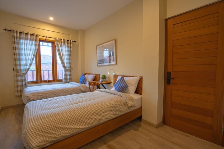 Room 7 of 17