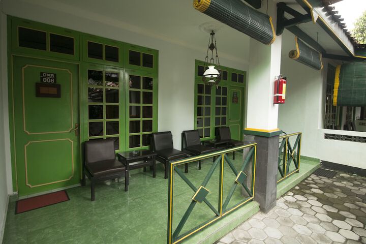 Terrace/Patio 10 of 34