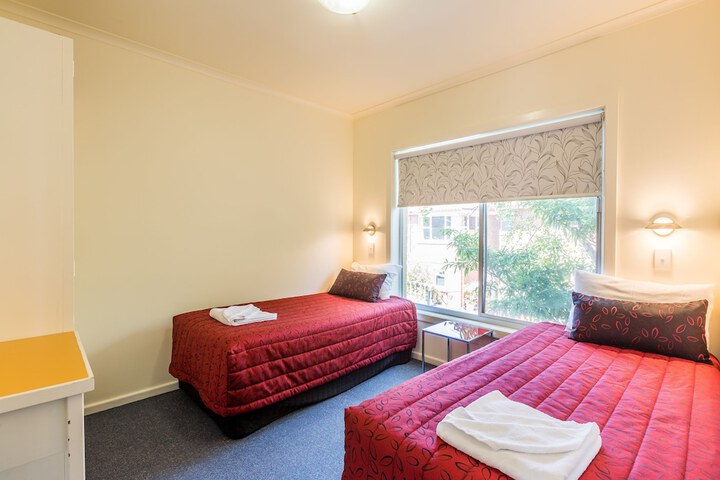 Room 12 of 50