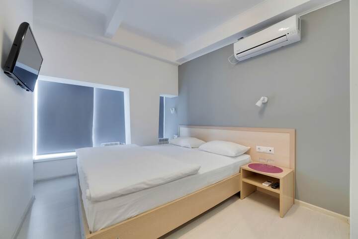 Room 1 of 22
