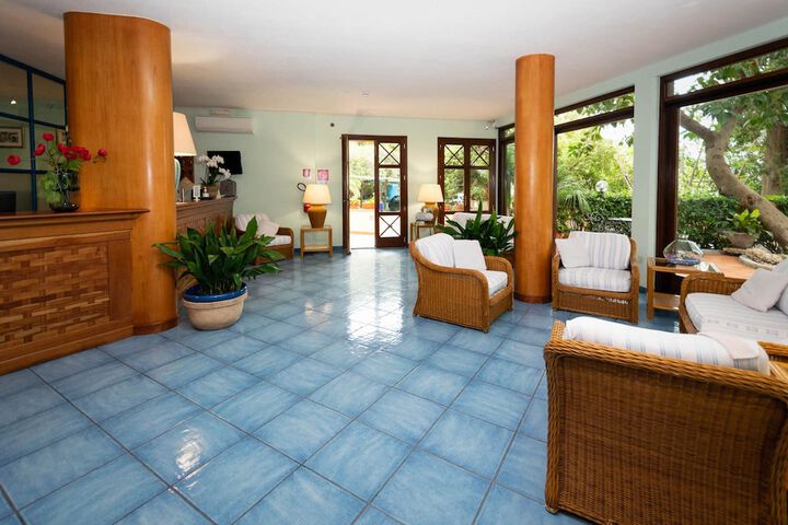 Hotel Interior 4 of 81