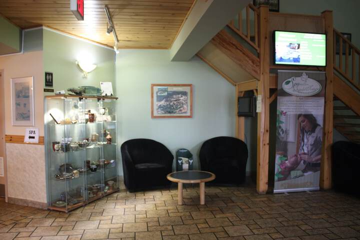 Hotel 4 of 125
