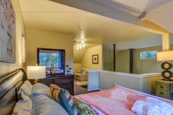 Room 15 of 48