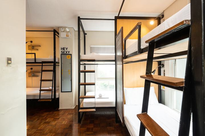 Room 20 of 65