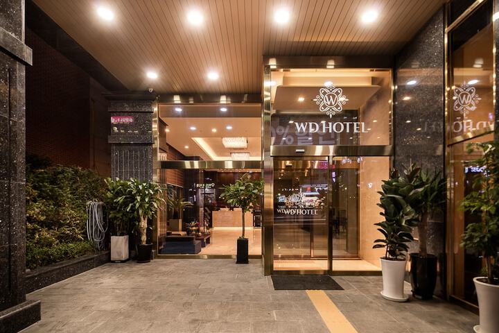 Hotel 68 of 69