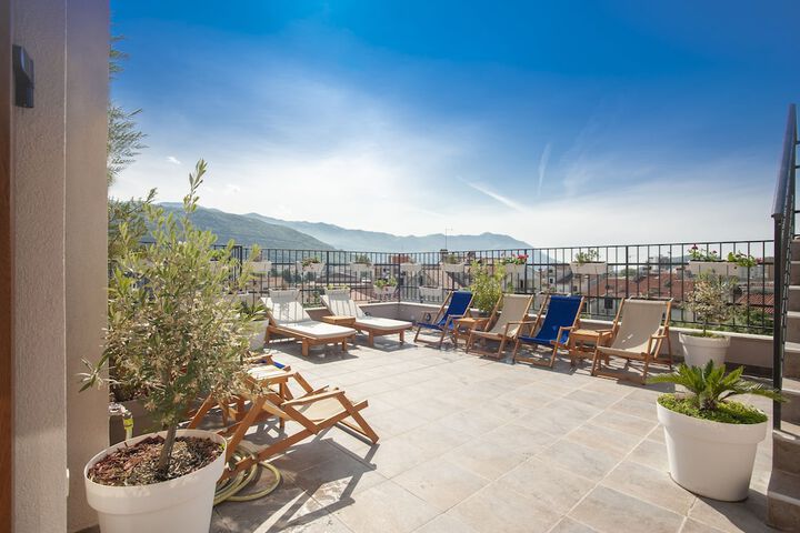 Sundeck 57 of 71