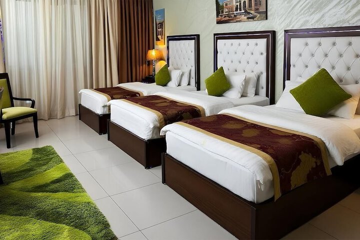 Room 20 of 94