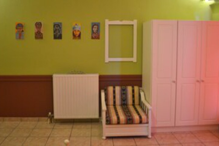 Room 73 of 120