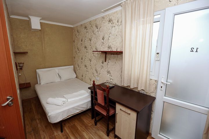 Room 60 of 107
