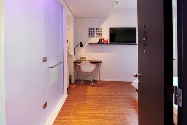 Room 23 di 70