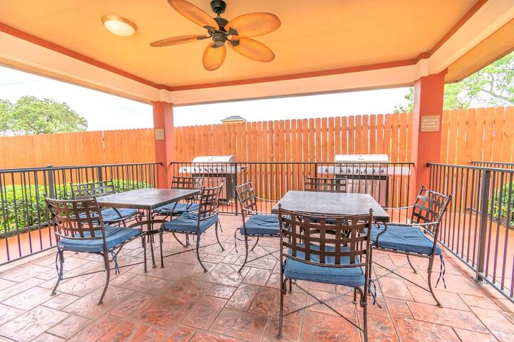 BBQ/picnic area