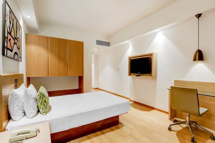 Room 20 of 71