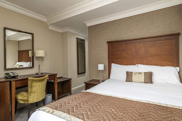 Room 20 of 121