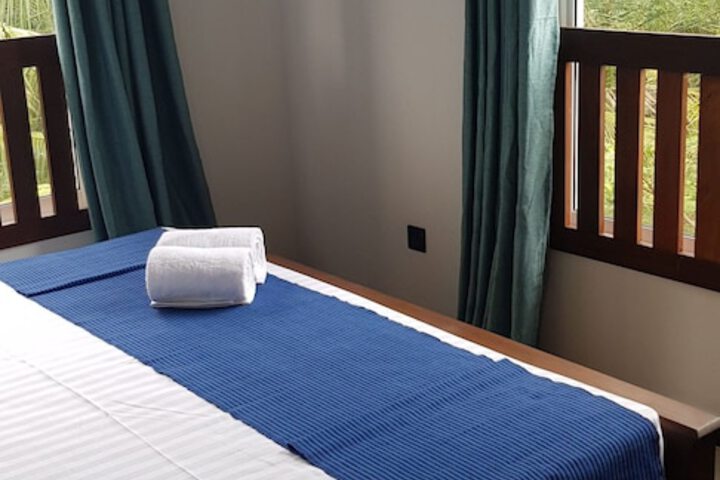 Room 5 of 66
