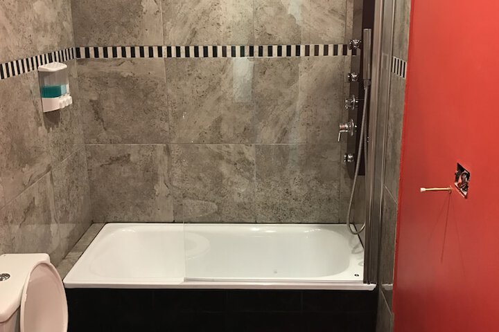 Room 42 of 55
