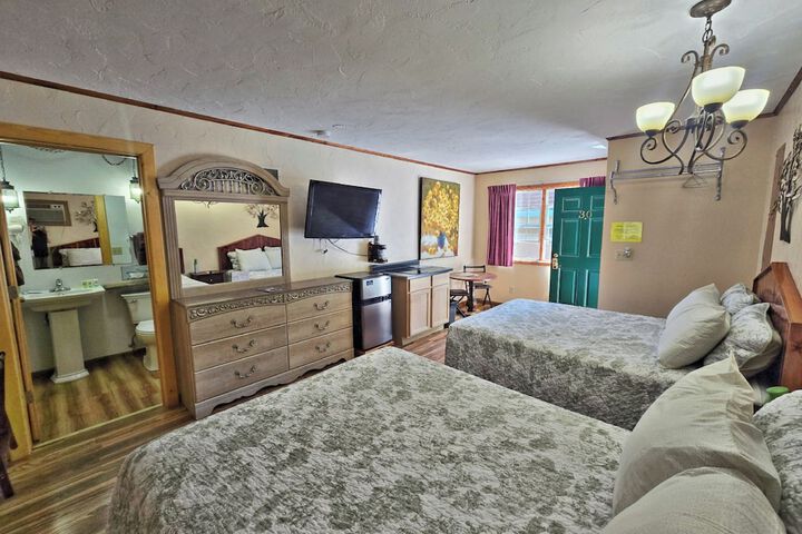 Room 82 of 183