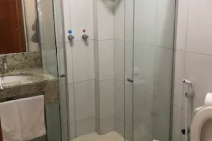 Room 17 of 25