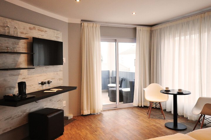 Room 7 of 59