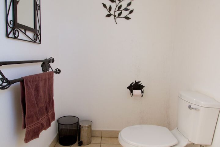 Room 18 of 27