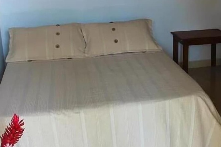 Room 6 of 52