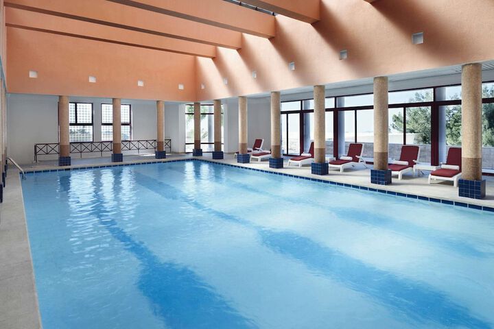 Pool 40 of 104