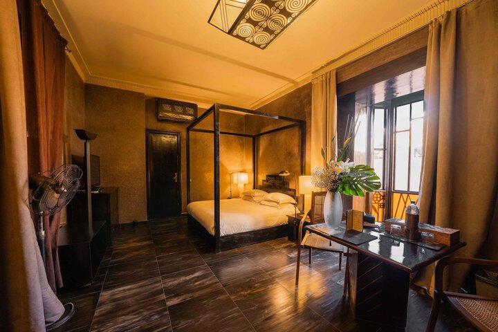 Room 15 of 42
