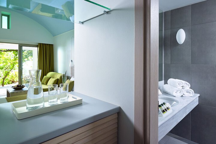 Room 45 of 46