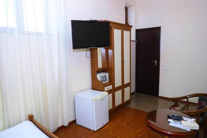 Room 76 of 123