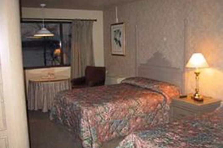 Room 5 of 19